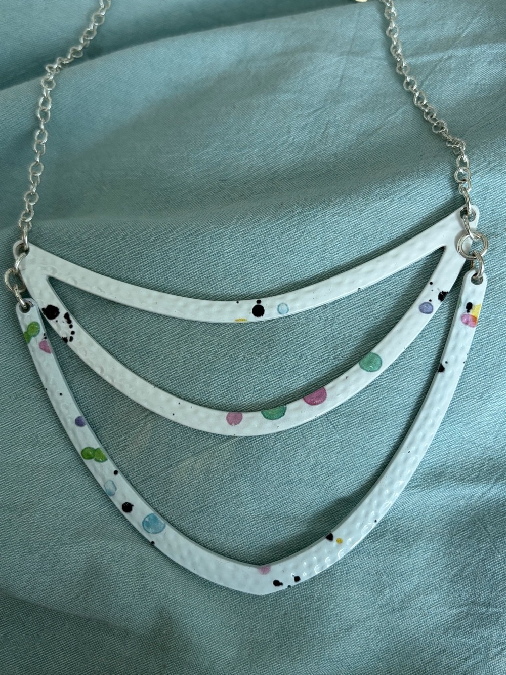 Desiqual art piece metal & multi colour paint spatter white costume necklace